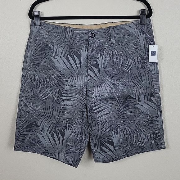NWT Gap Lived In Palm Print 100% Cotton Short, Size 33 - Picture 1 of 5